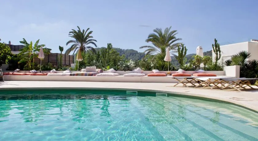 La Pandilla Ibiza - Image 1