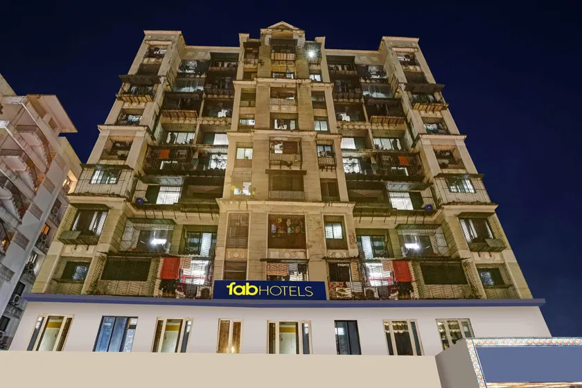 Hotel Amber Corp Inn - Image 1