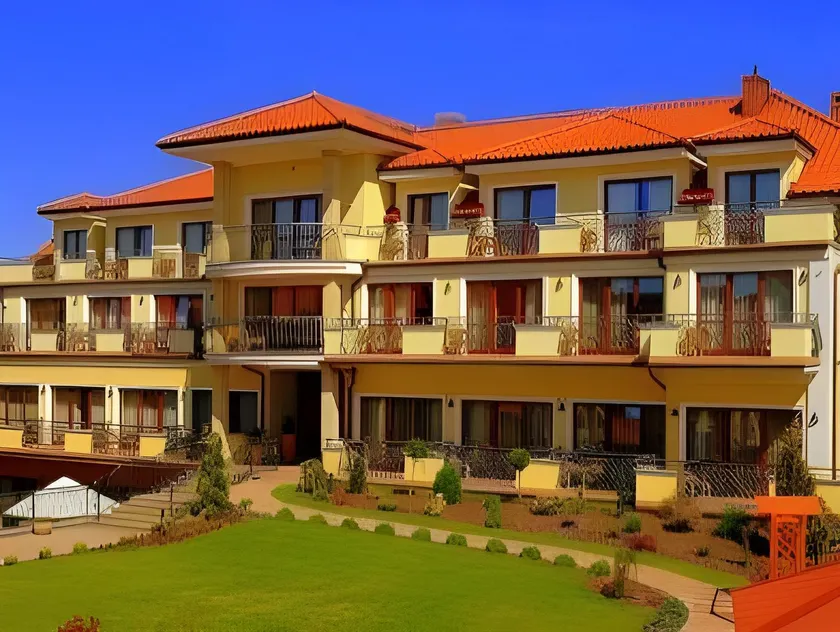 Hotel Rigga - Image 1