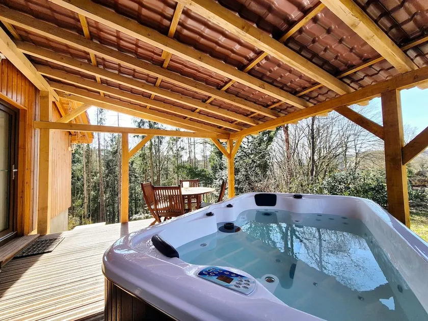 Le Chalet Cocon et Jacuzzi - Image 1