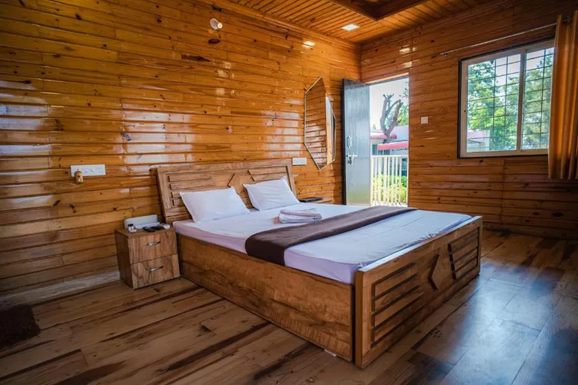 Sunshine Resort - Image 1