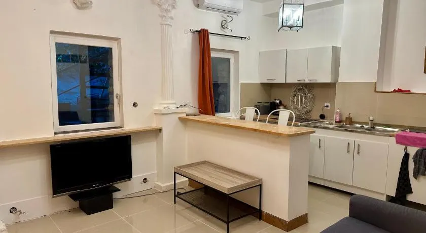Charmant appartement au calme sur jardin - Image 1