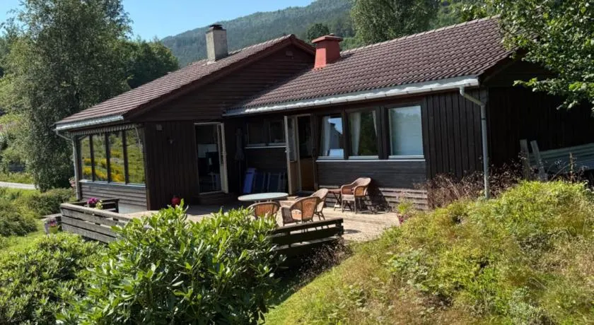 4 bedroom room House in Beautiful Strandebarm - Image 1