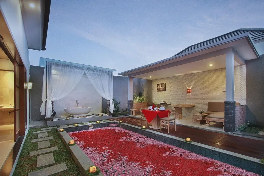 1BR Private Pool Villa in Kerobokan North Kuta - Image 1