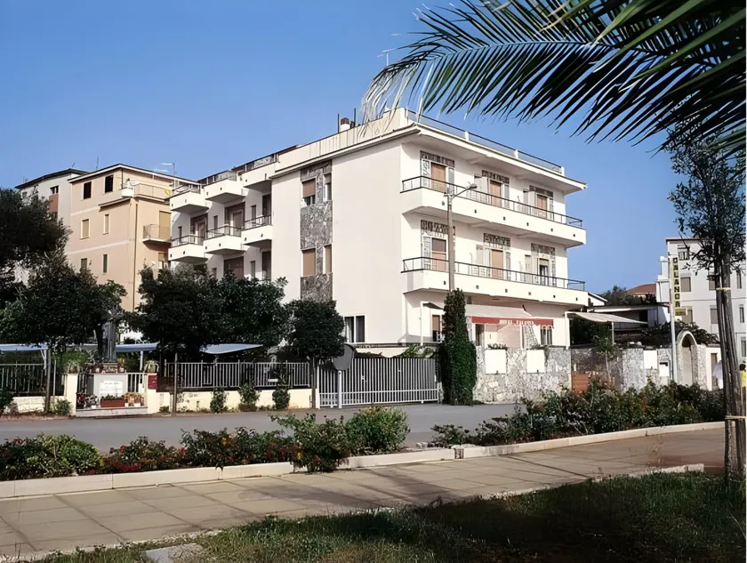 Hotel Calanca - Image 1