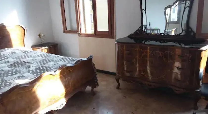 Spacious room - Image 1
