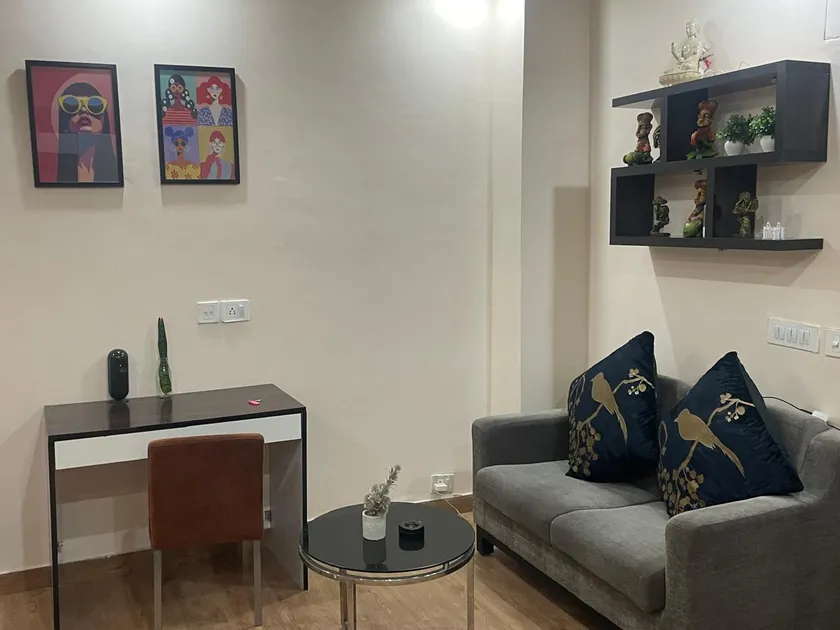 Shivi Home's - Image 1