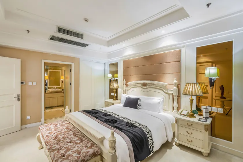 Zhengfei International Hotel - Image 1