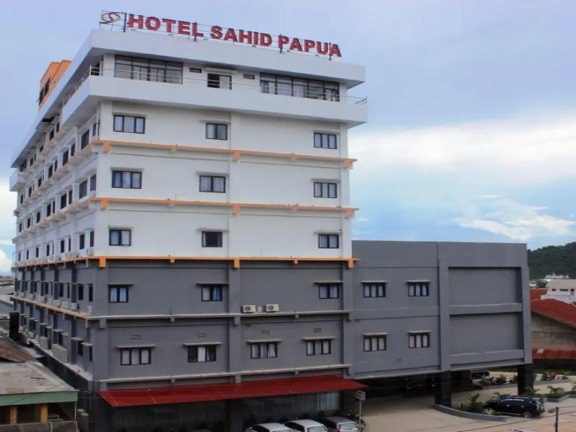Grand Tabi Hotel - Image 1