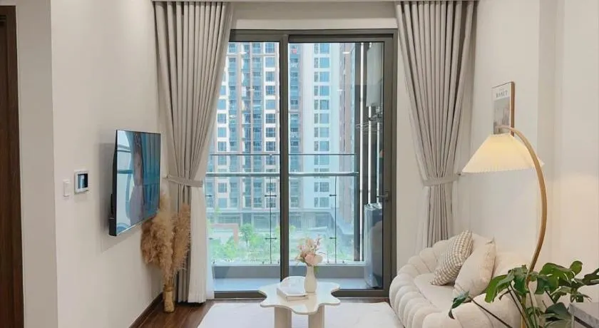 Bunnys Homes - Service Apartment - Image 1