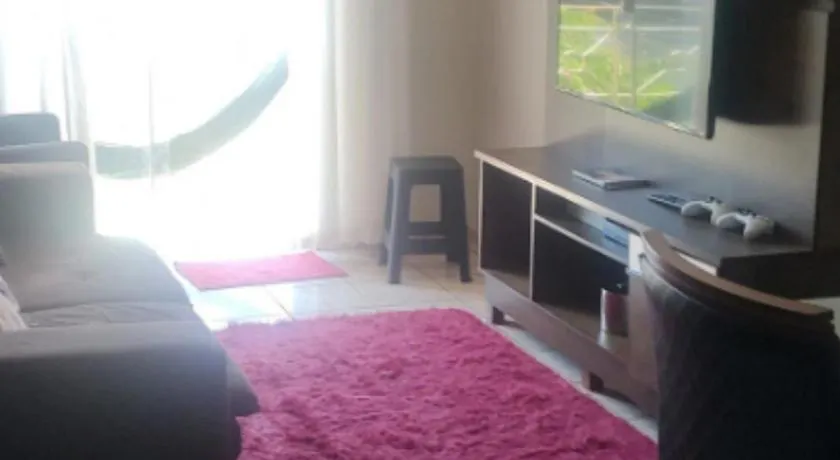 Quarto em apartamento 1 - Image 1