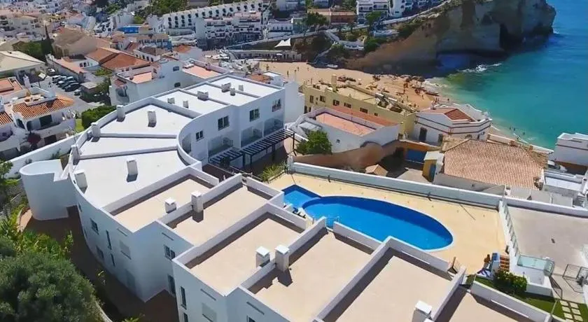 Oasis Praia Carvoeiro Bay - Image 1