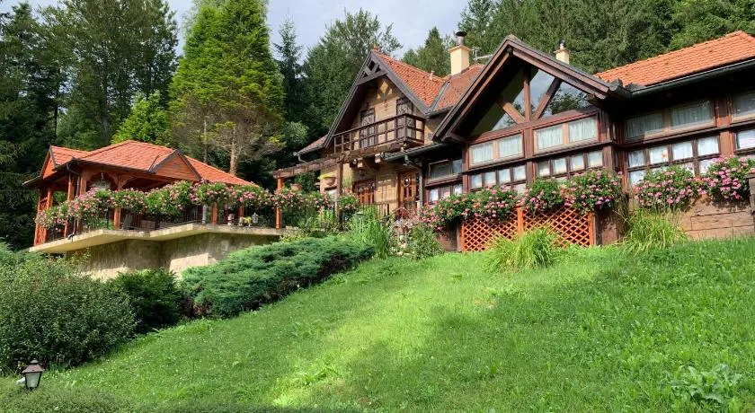 Holiday Home Tonkina kuća - Image 1