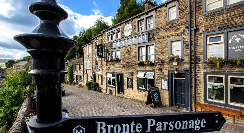 The Fleece Inn - Image 1