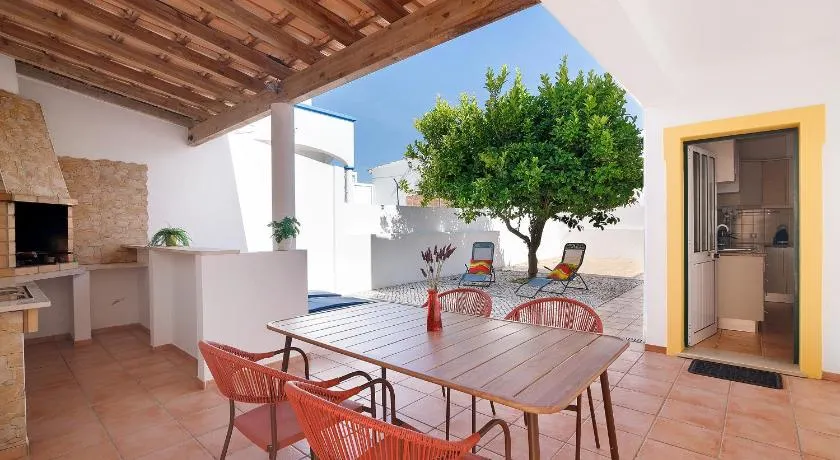 Modern Villa In Olhao - Image 1