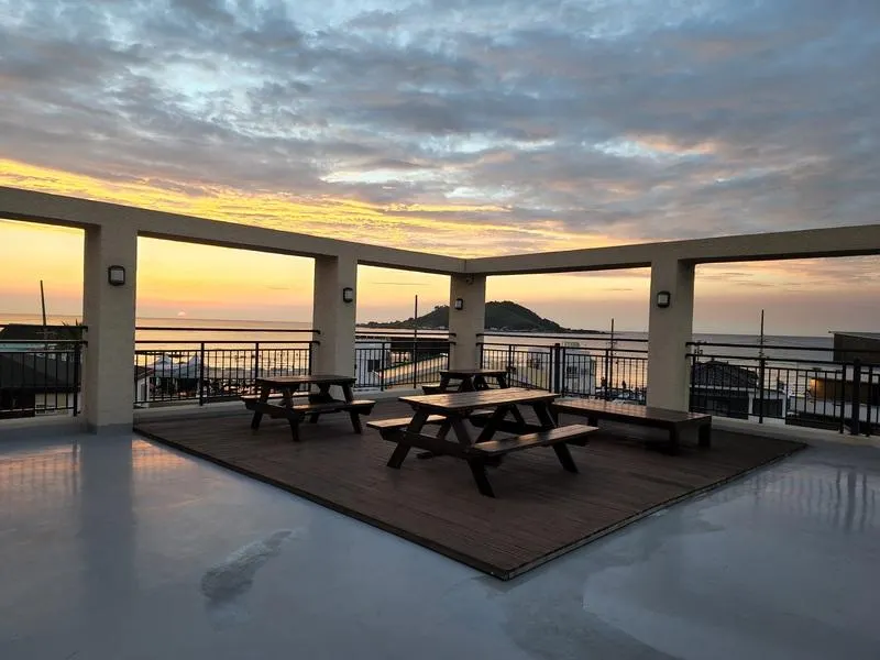 Jeju hyeopjae howl stay - Image 1