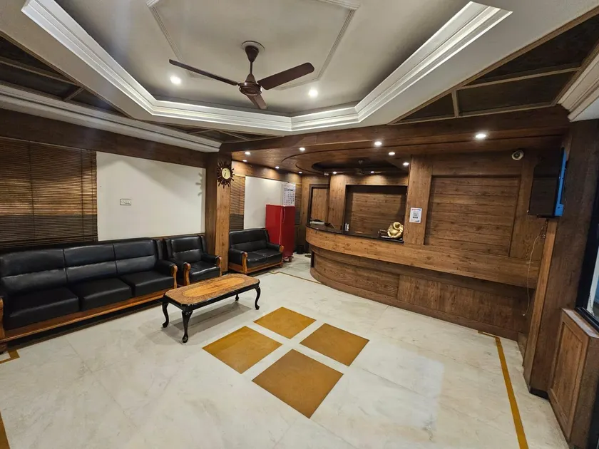 HOTEL MERILIN - Image 1