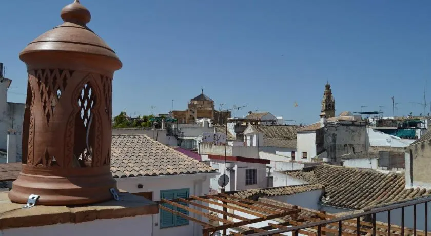 Apartamentos El Aljibe Relax Tourist Cordoba - Image 1