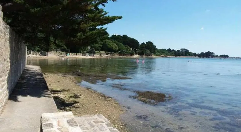 Au Bord Du Golfe Du Morbihan - Image 1