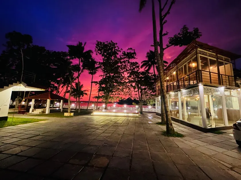 Lavilla Lake Resort and Restaurant - Image 1