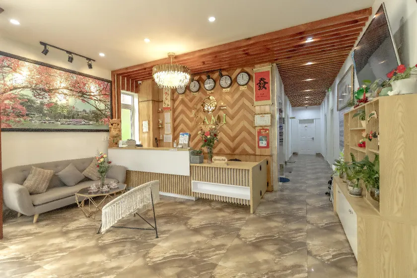 Lacami Dalat Hotel - Image 1