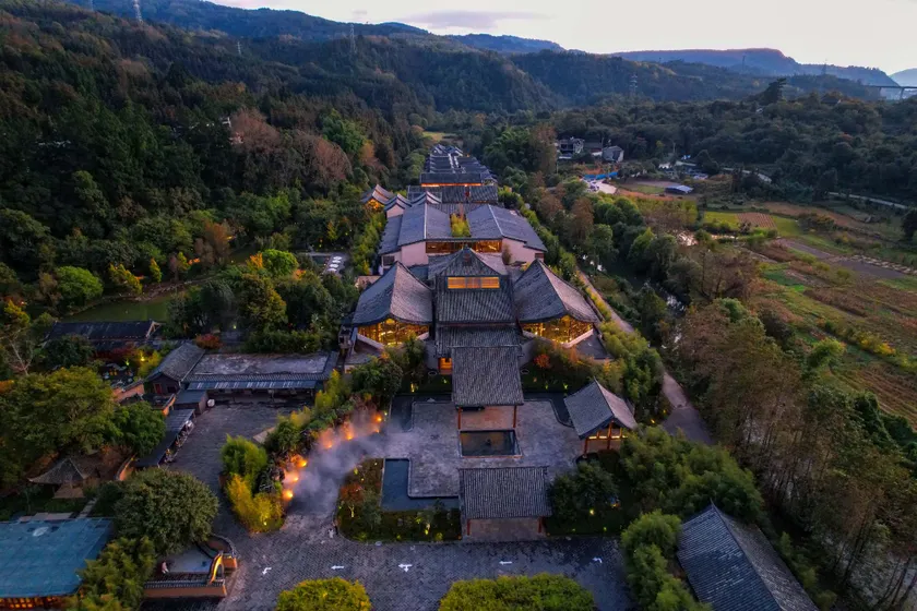 Bolian Resorts & Spa, Heshun - Image 1