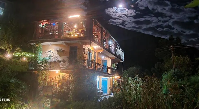 White Rabbit Guest House - Image 1