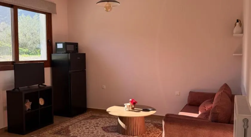Marathias Home - Image 1