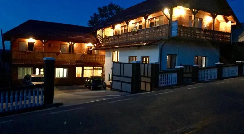 Pensiunea Bontos - Image 1