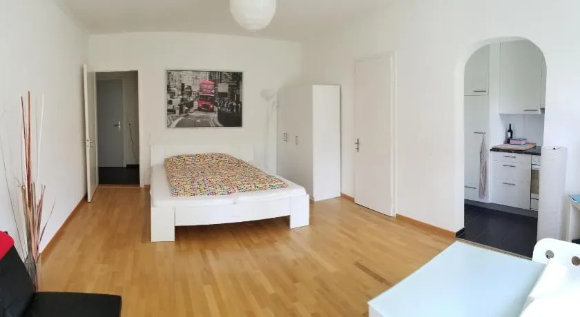 HSH Monbijou - Serviced Junior Suite with balcony Bern City - Image 1