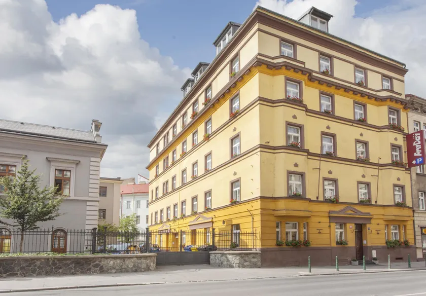 Anyday Apartments - Image 1