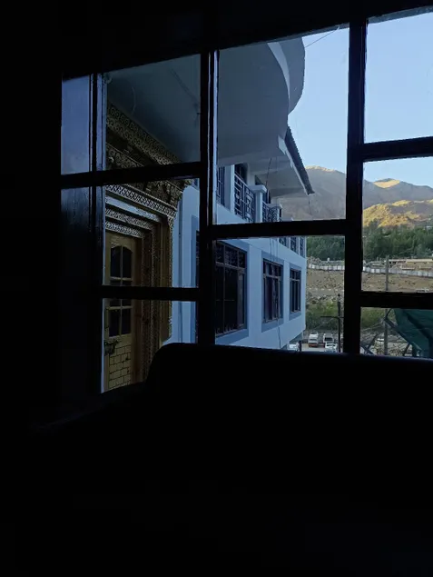 Hotel Larsa - Image 1
