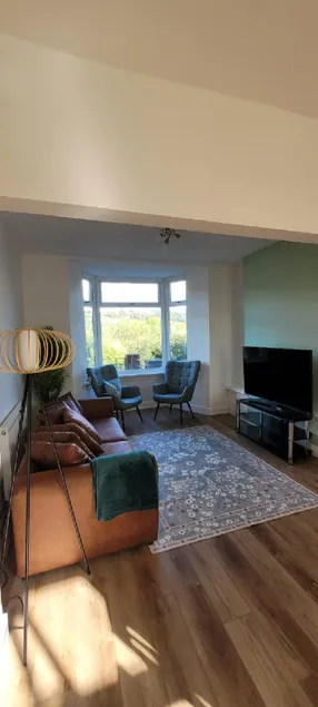 Raymond Views - Image 1