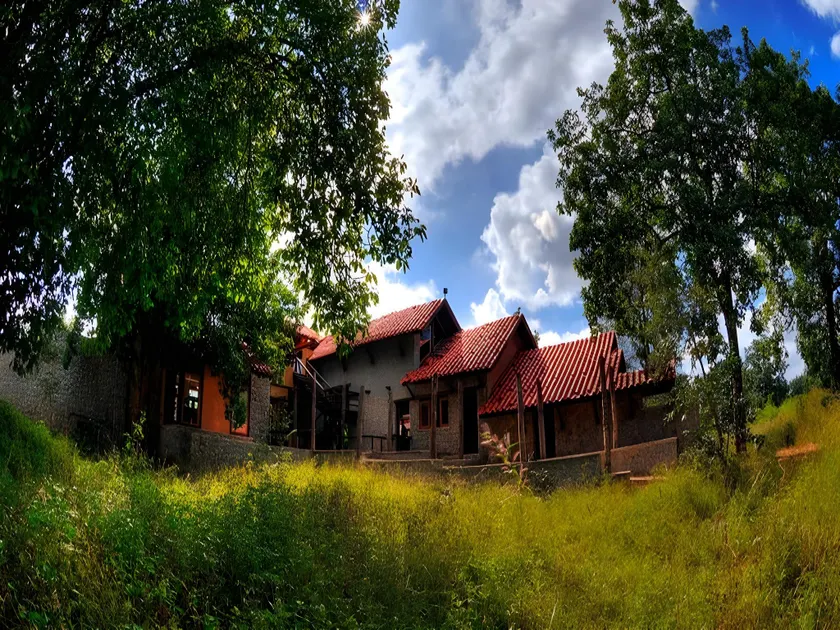 Pugdundee safaris - Kanha Earth Lodge - Image 1