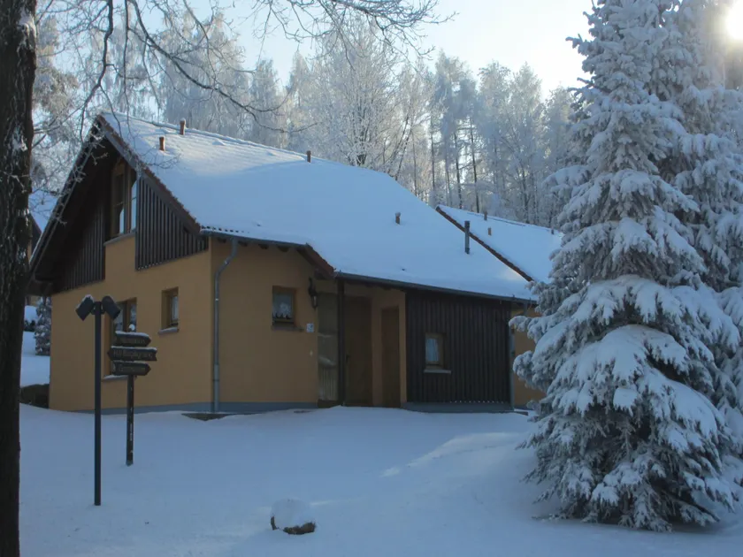 Beautiful Holiday Home With Terrace - Image 1