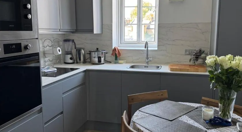 Lovely one bedroom apartment - Image 1