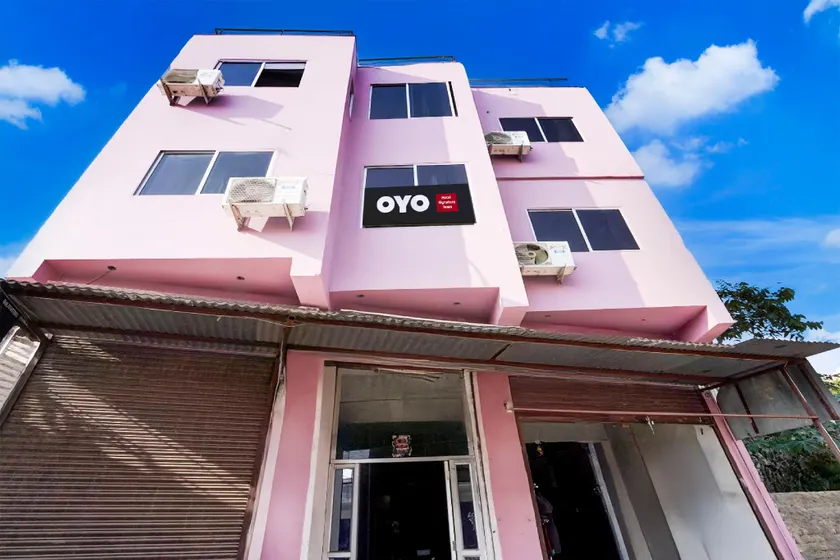Hotel O Signature Town - Image 1