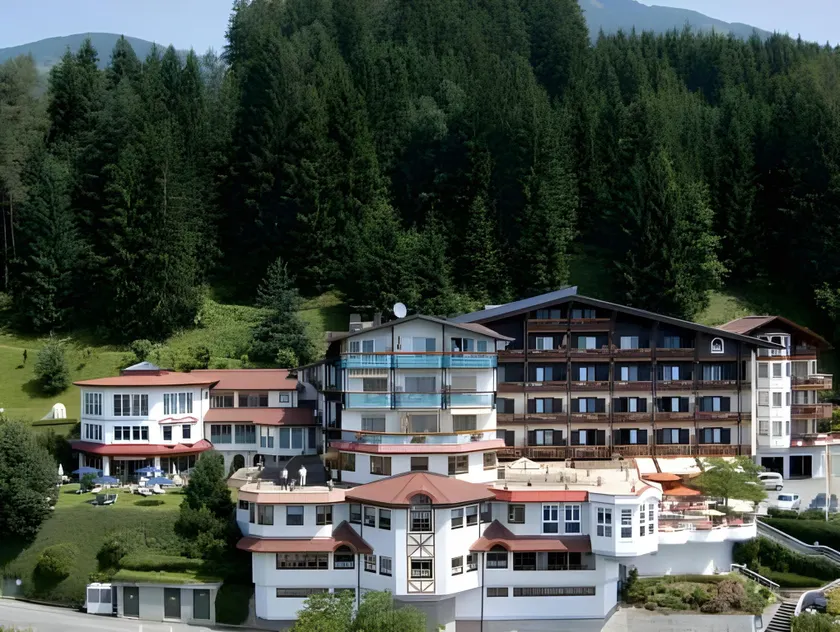 Hotel Alexanderhof - Image 1