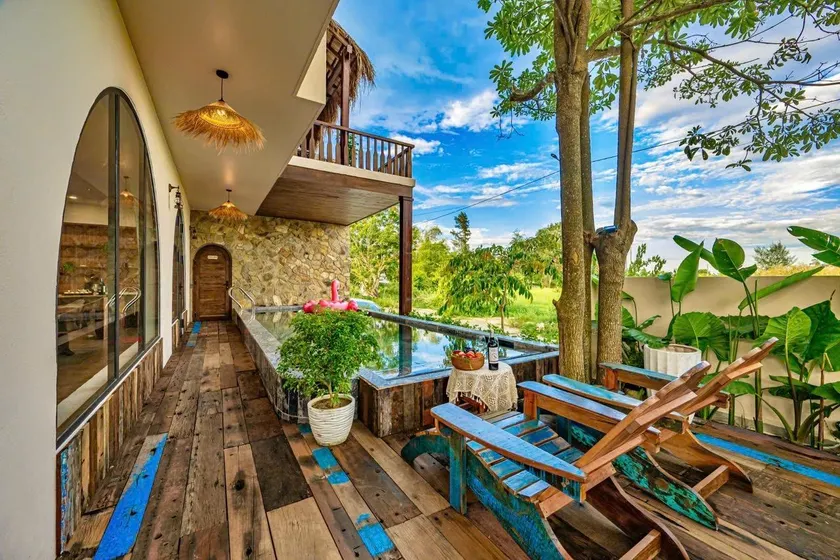 Alana Riverside Retreat - Image 1