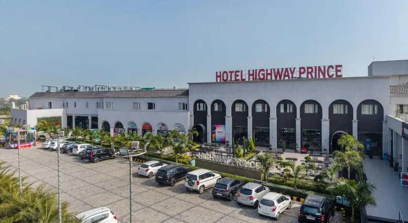 Hotel Highway Prince Behror - Image 1