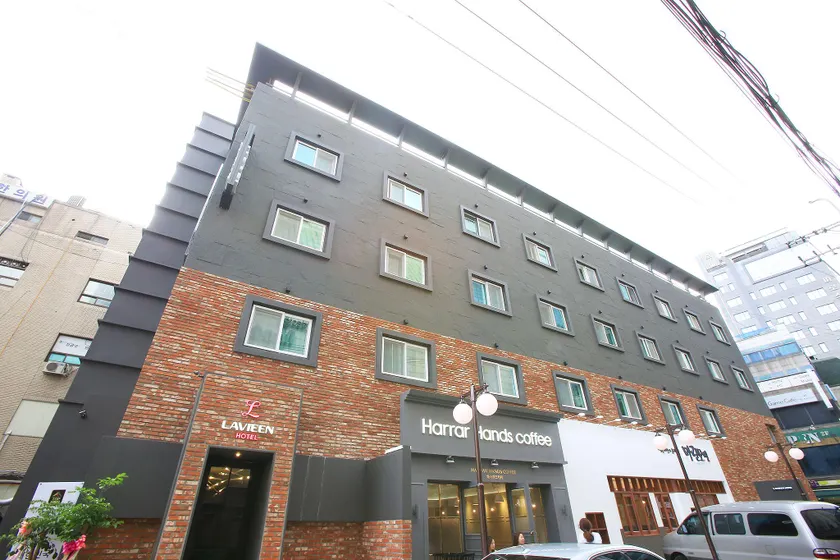 Hotel Lavieen - Image 1