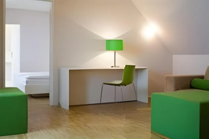 Bob W Munich Schwabing - Image 1