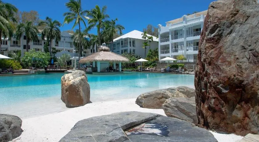 Palm Cove Beach Club Apartment - Privately Managed - Image 1