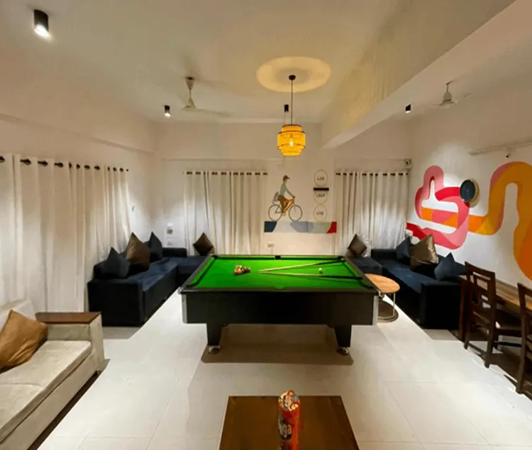 HOSHTEL99 - LUX - Stay, Cowork and Cafe - Luxurious Twin Bungalow - Image 1