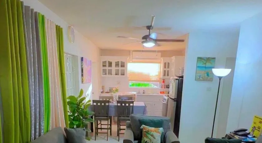Cool Stay - Image 1