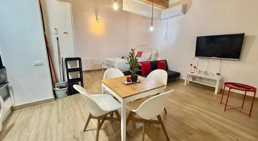 Rosa HOME, Casa completa independiente - Image 1