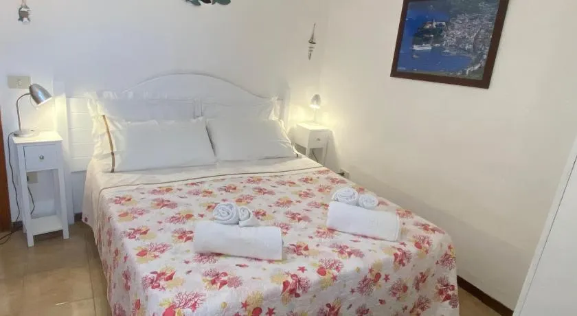 Lipari Centro Storico Flat 7 mins from port - Image 1