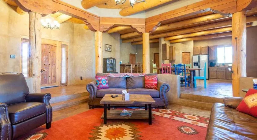 Balloon fiesta home - Image 1