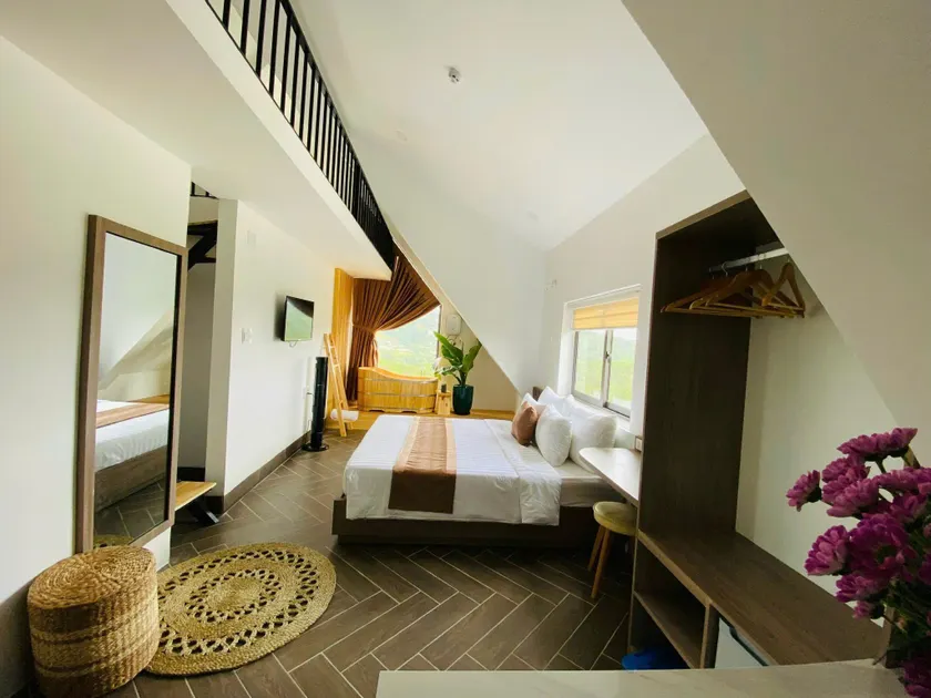 Nắng's Villa & Coffee - Image 1