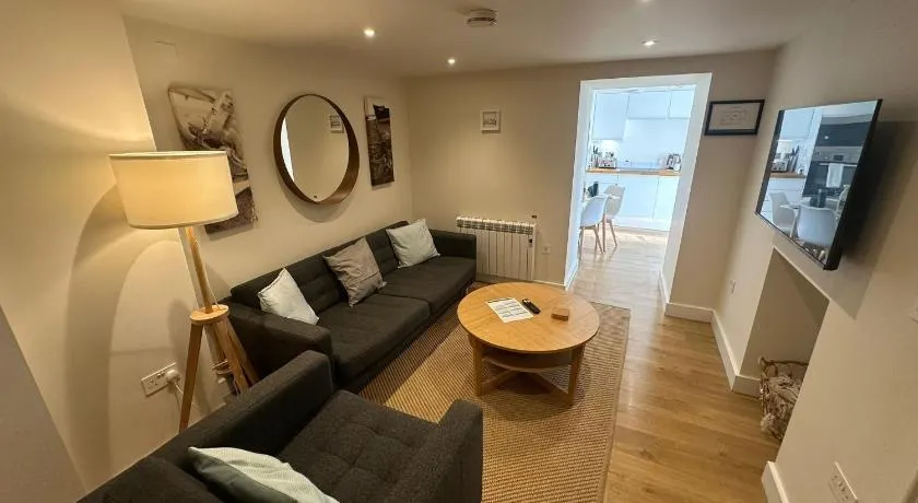 Crimpers Cottage - Image 1